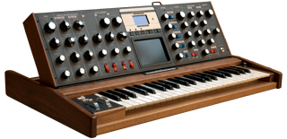 Minimoog Voyager